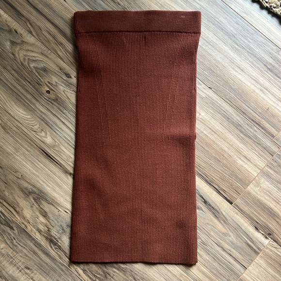 Abercrombie and Fitch ribbed midi skirt - Picture 3 of 6